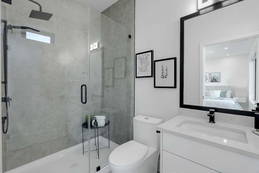 1 3558 Turner Street