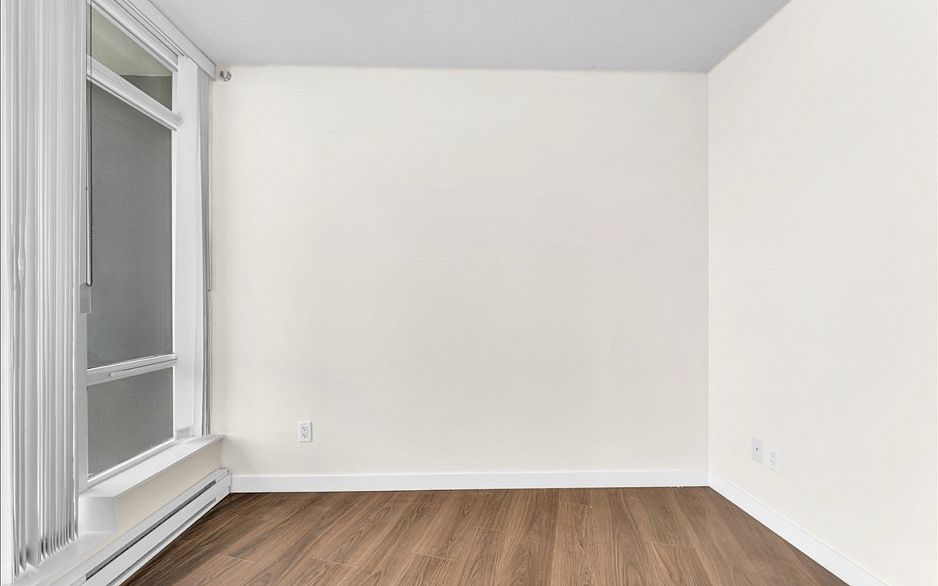 1009 4815 Eldorado Mews