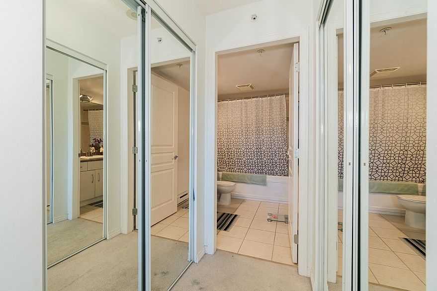 707 5639 Hampton Place