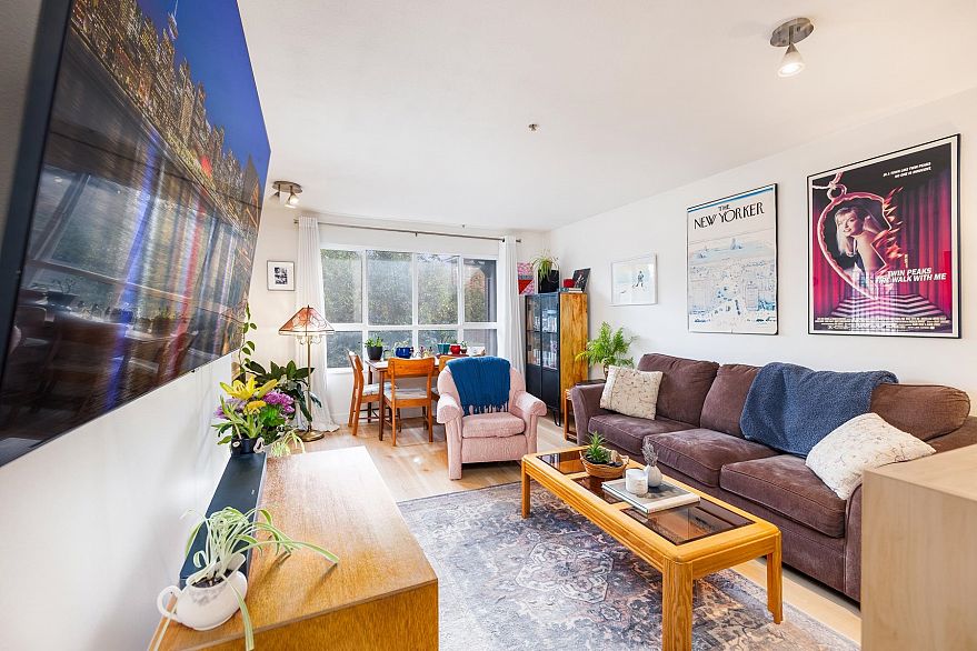 207 5355 Boundary Road