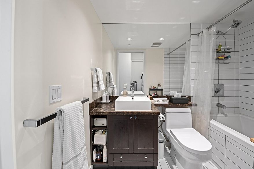 612 4888 Nanaimo Street