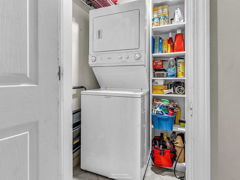 109 555 W 14th Avenue