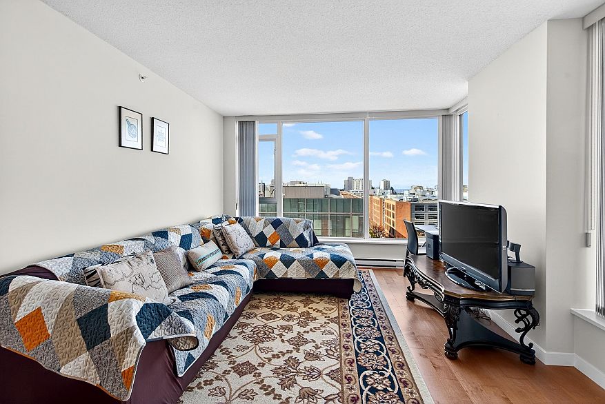 1502 5868 Agronomy Road