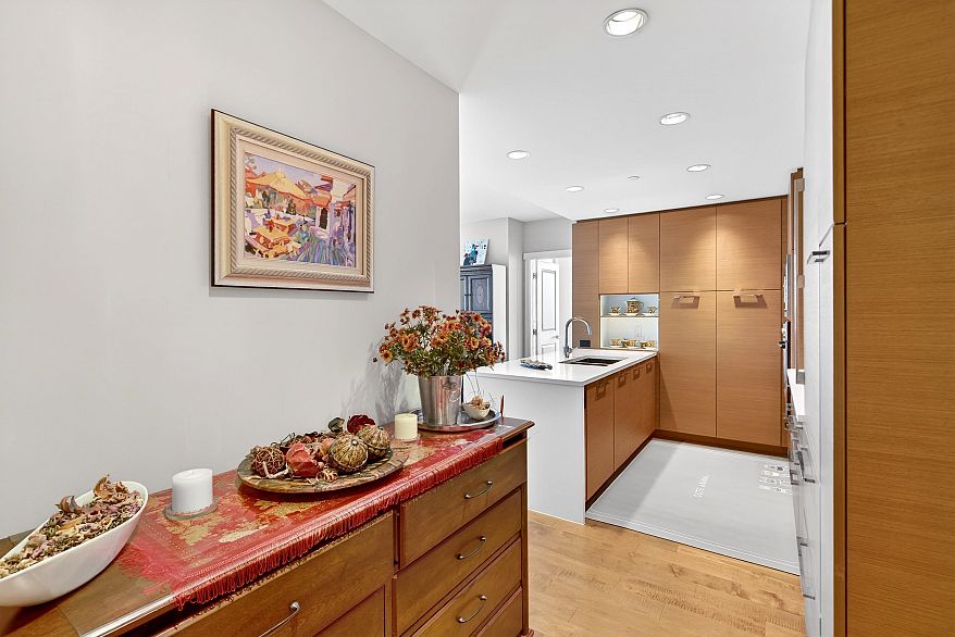 1502 5868 Agronomy Road