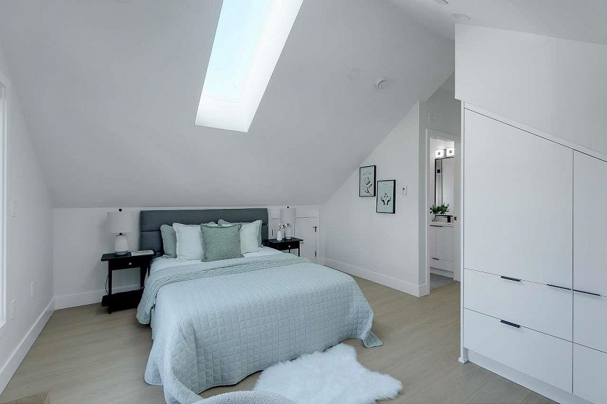 1 3558 Turner Street