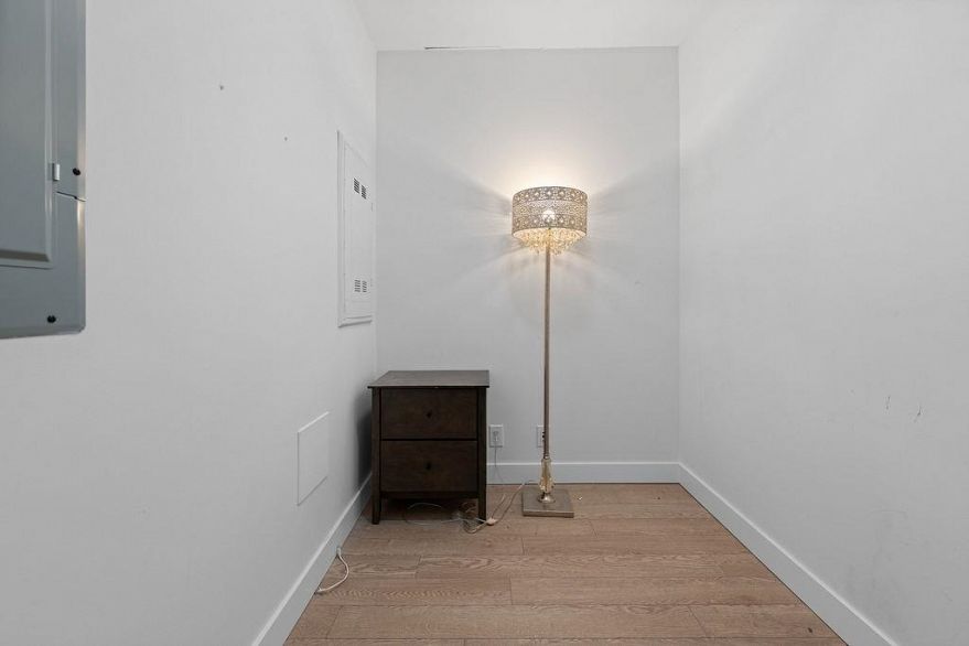 2904 1283 Howe Street