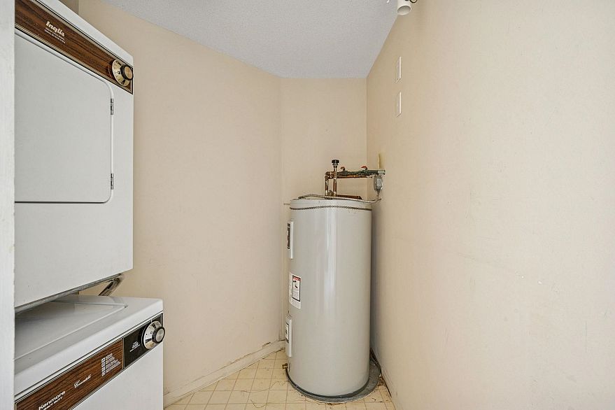 304 1989 W 1st Avenue