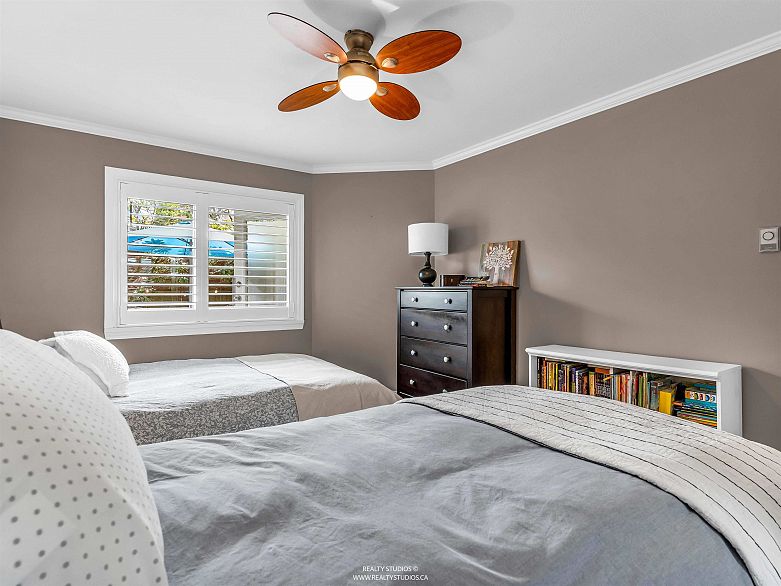 109 555 W 14th Avenue