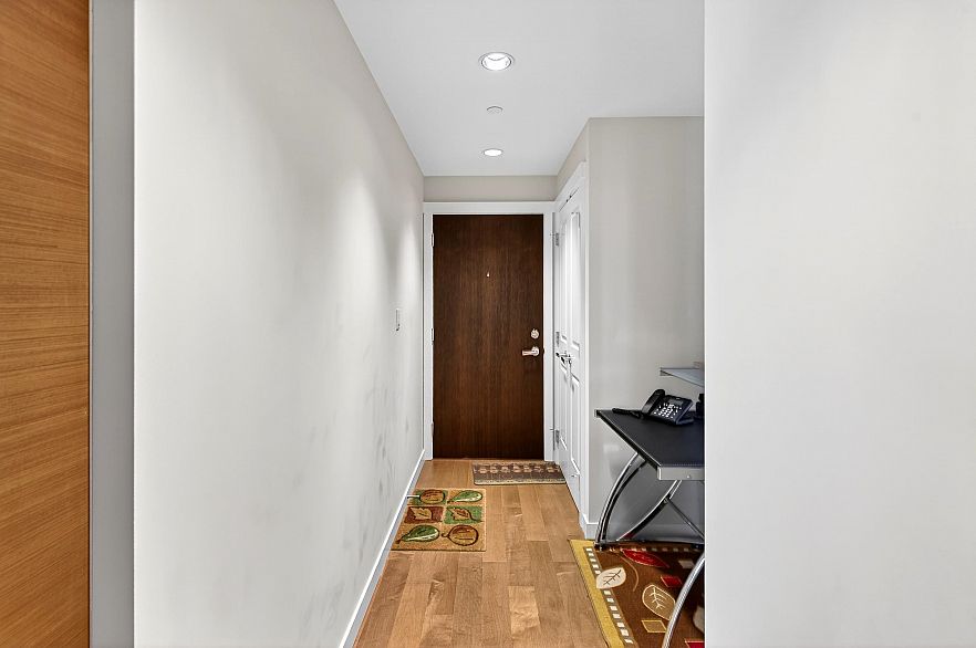 1502 5868 Agronomy Road