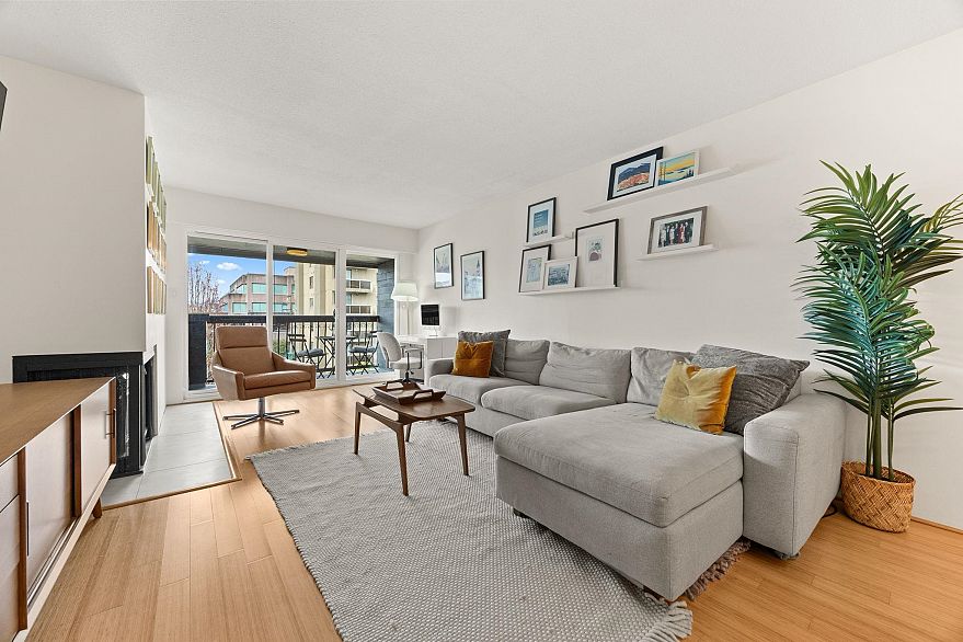 301 1352 W 10th Avenue