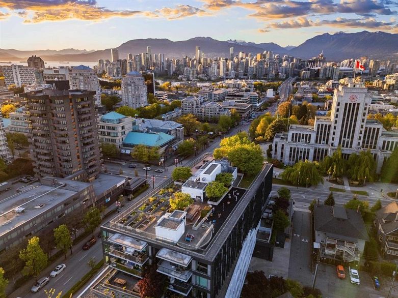 909 2888 Cambie Street