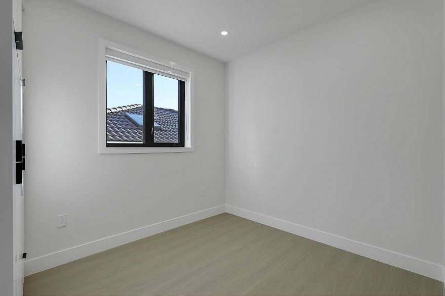 1 3558 Turner Street