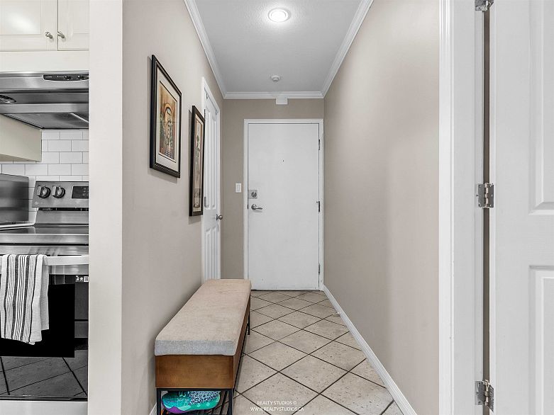 109 555 W 14th Avenue