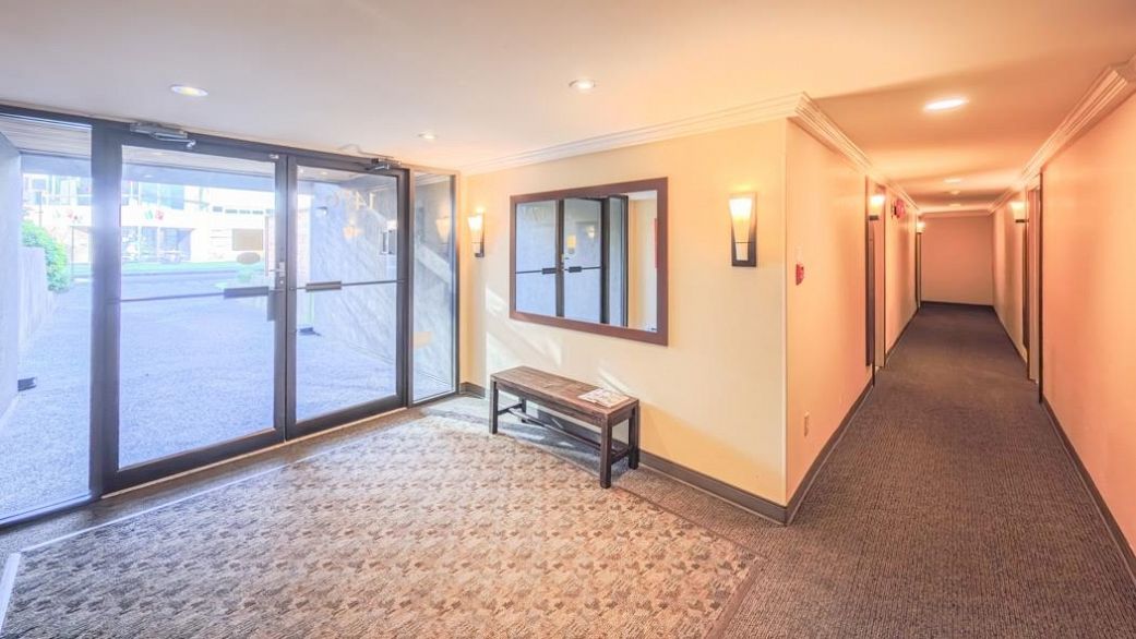 408 1476 W 10th Avenue