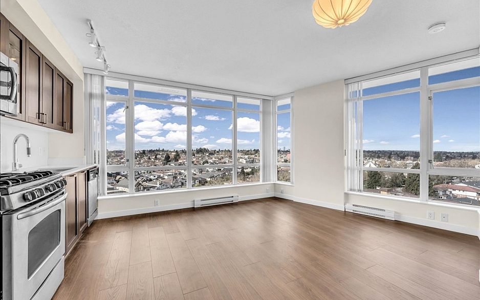 1009 4815 Eldorado Mews