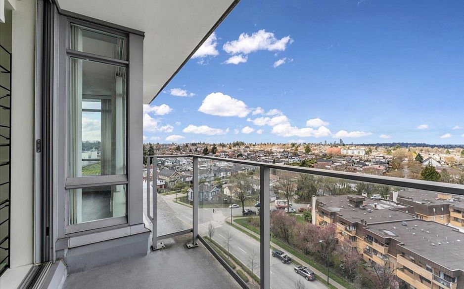 1009 4815 Eldorado Mews