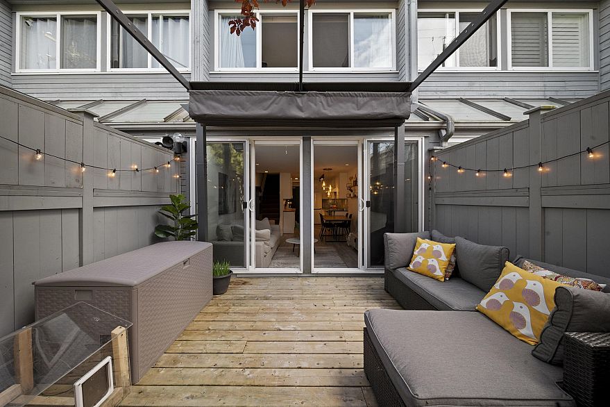 109 2125 York Avenue