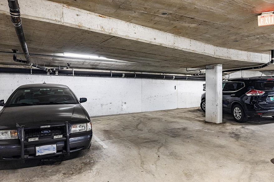 207 5355 Boundary Road