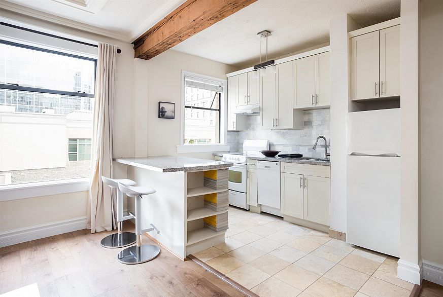 54 777 Burrard Street