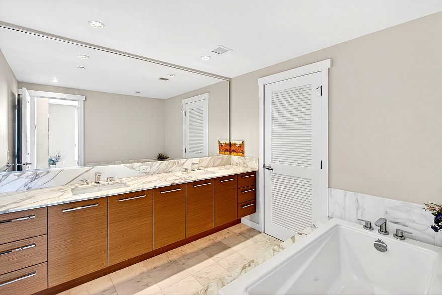 1502 5868 Agronomy Road