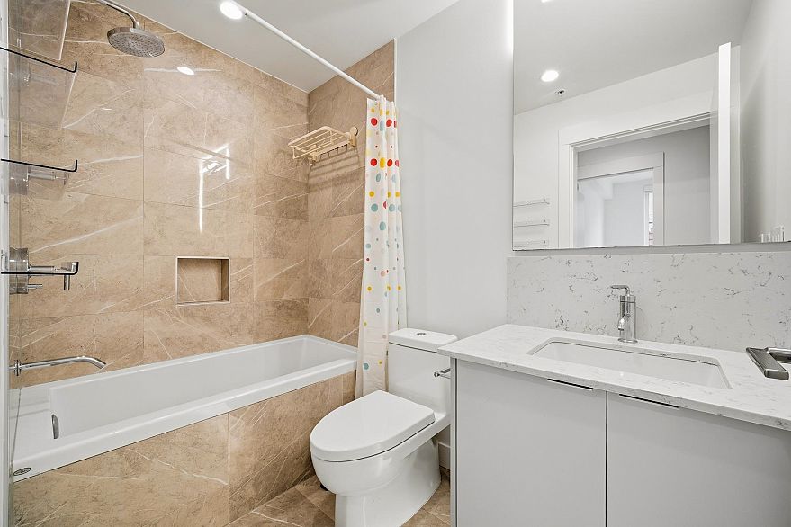 103 7638 Cambie Street