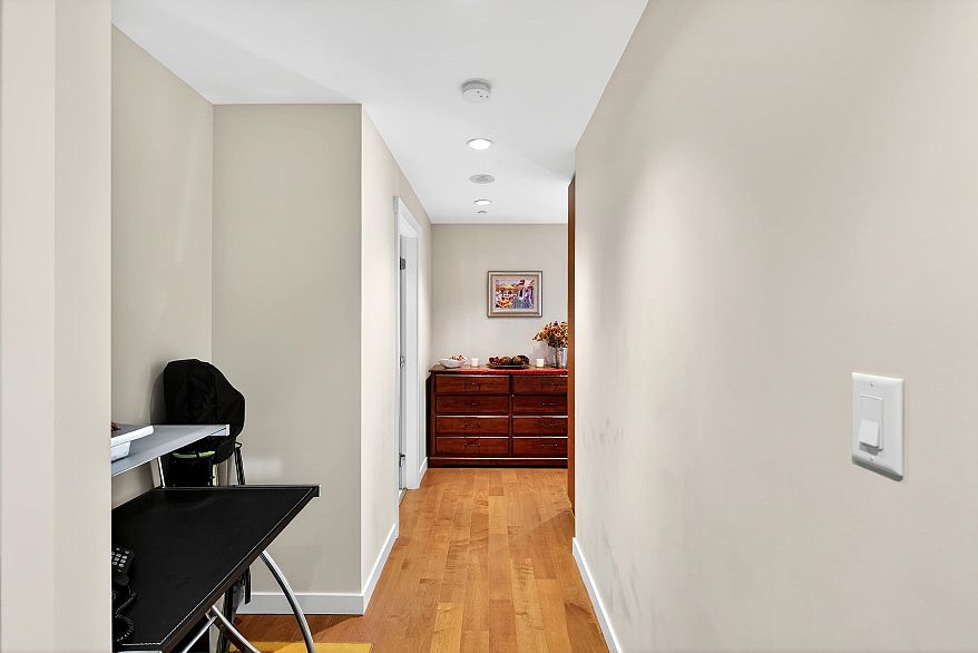 1502 5868 Agronomy Road