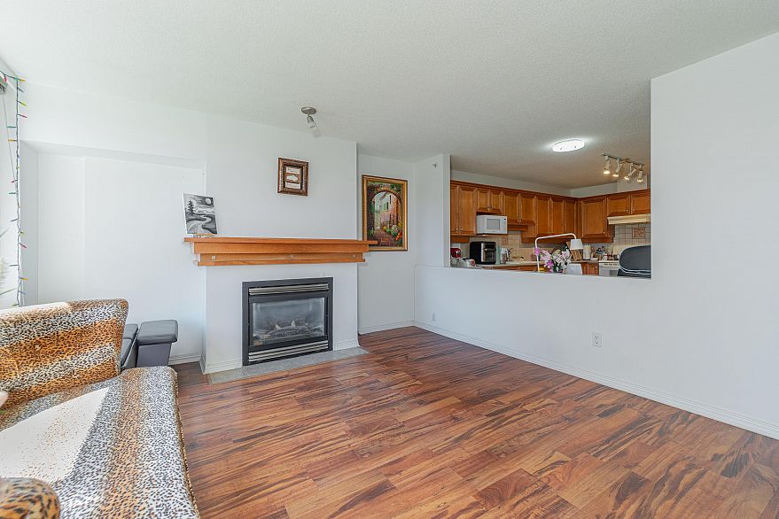 707 5639 Hampton Place