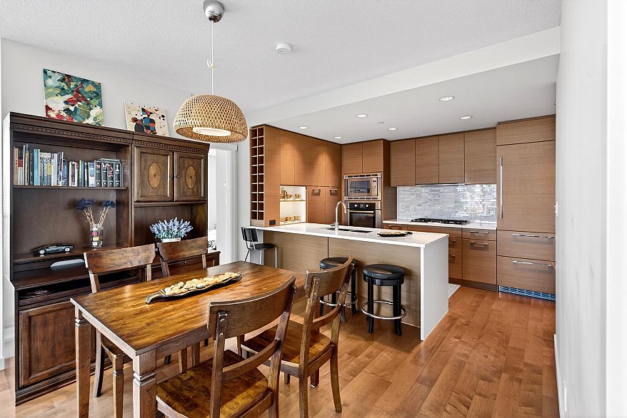 1502 5868 Agronomy Road