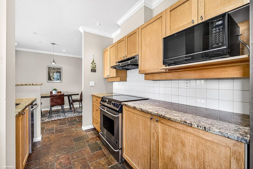 108 1880 E Kent Avenue South Avenue