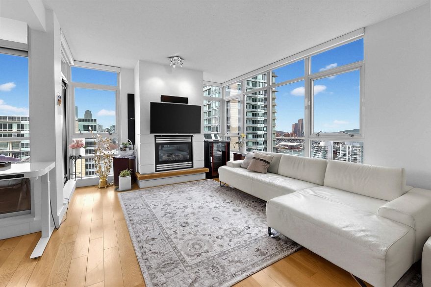 2006 1483 Homer Street