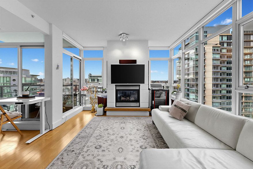 2006 1483 Homer Street