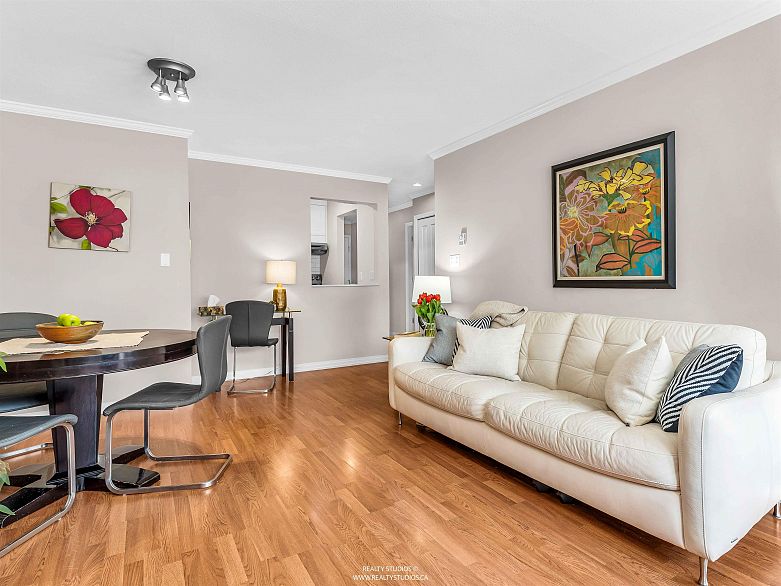 109 555 W 14th Avenue