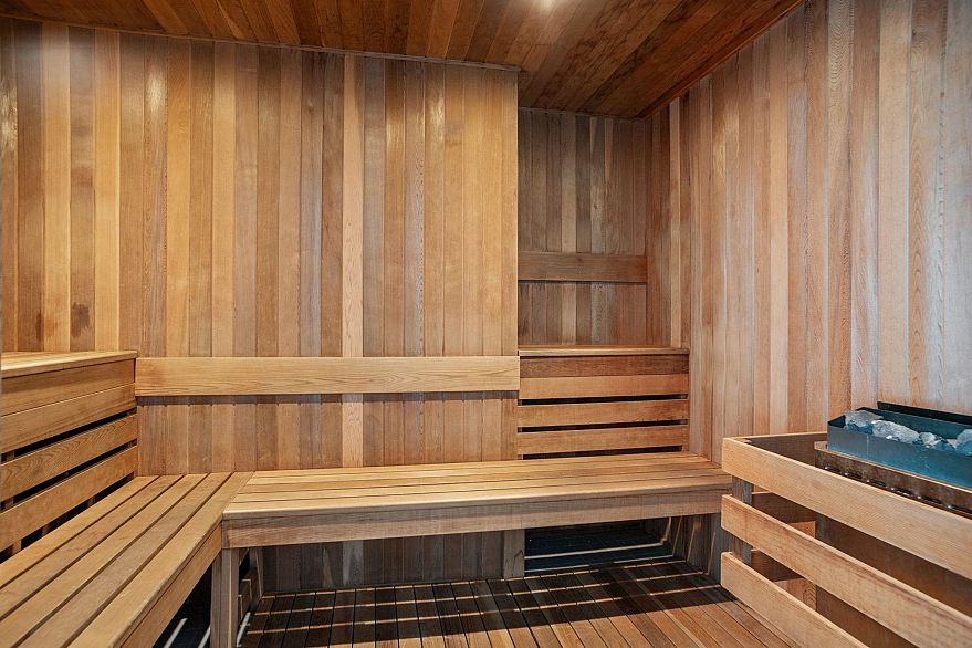 206 1477 W Pender Street