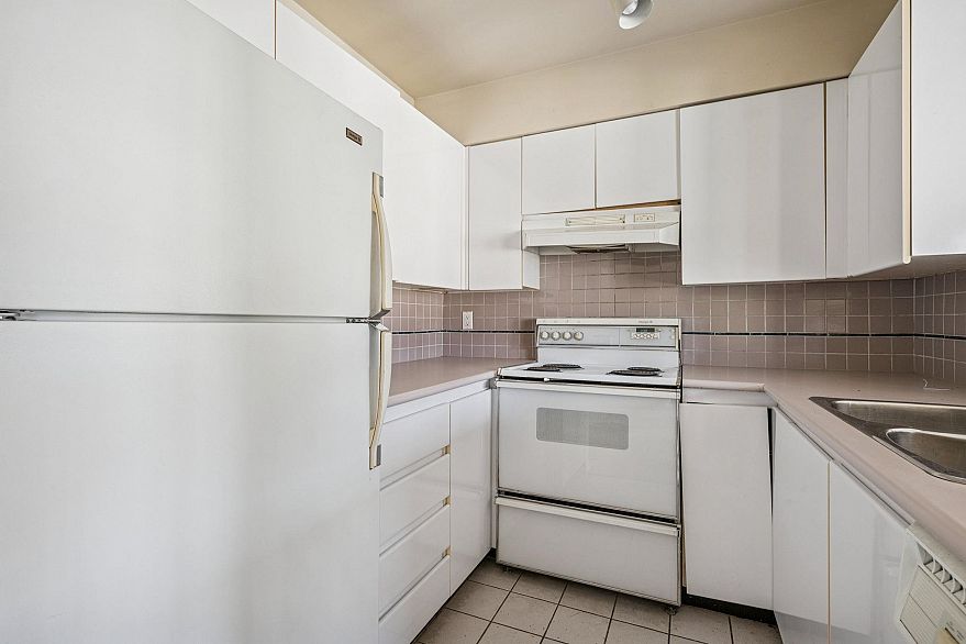 304 1989 W 1st Avenue