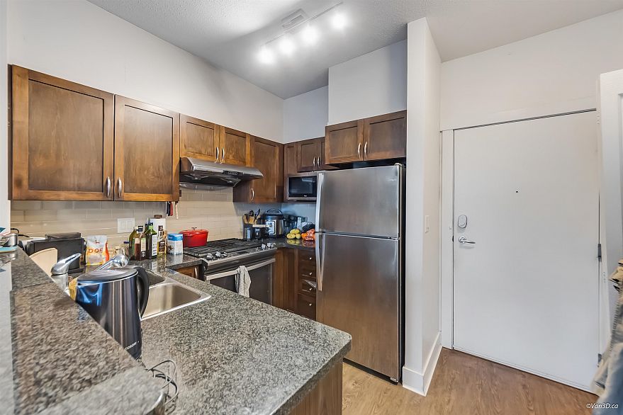 408 2388 Western Parkway