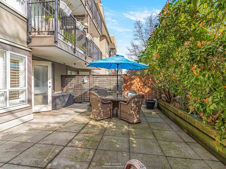 109 555 W 14th Avenue