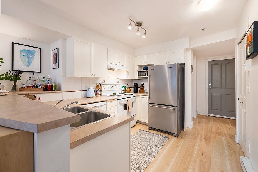 207 5355 Boundary Road