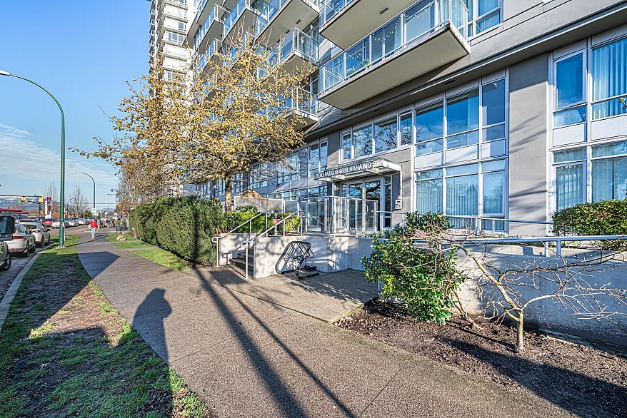 612 4888 Nanaimo Street