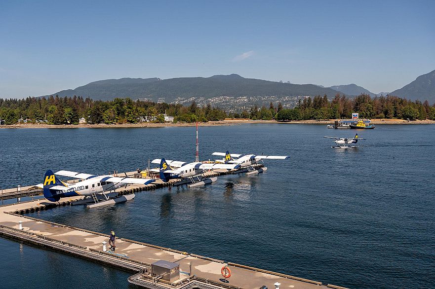 2902 1166 Melville Street