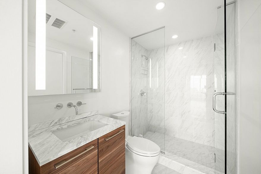 1808 8555 Granville Street