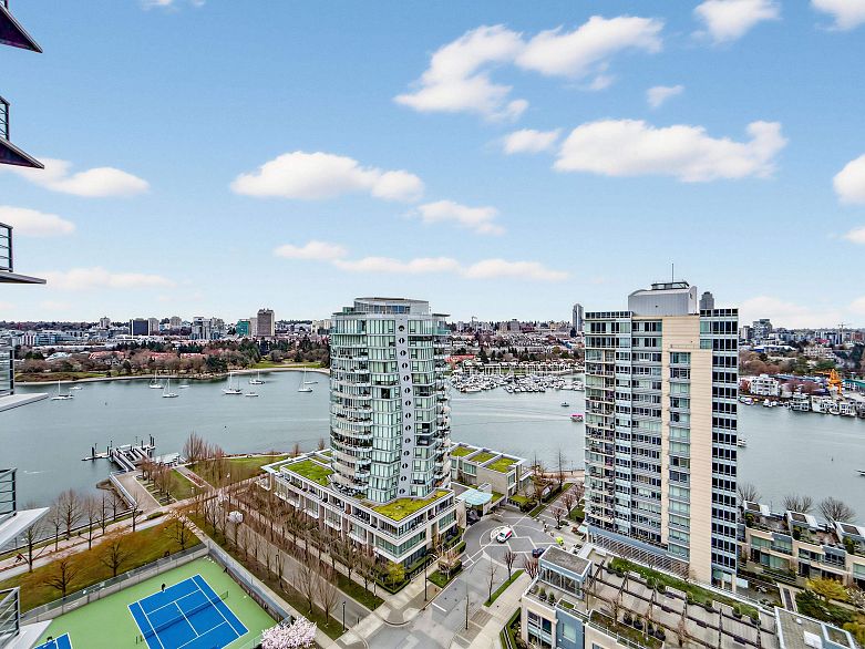 2006 1483 Homer Street