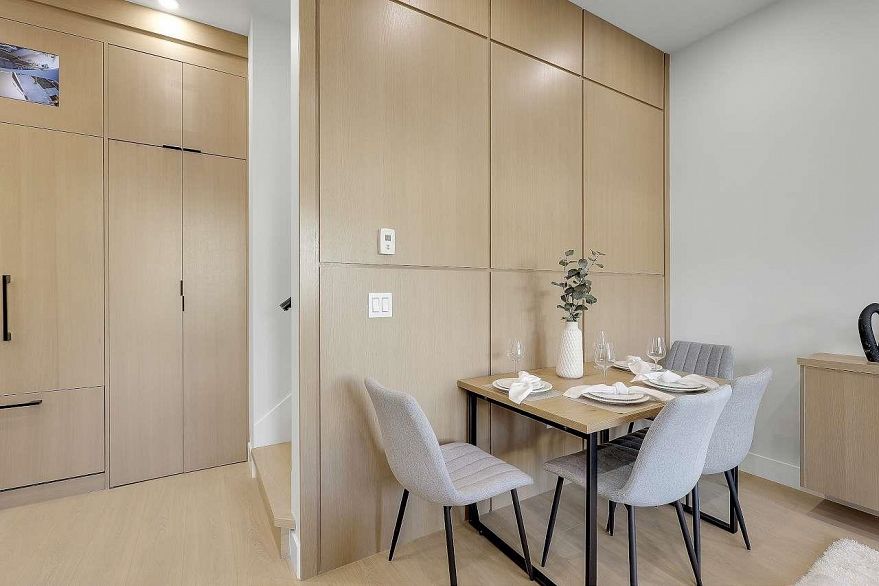 1 3558 Turner Street