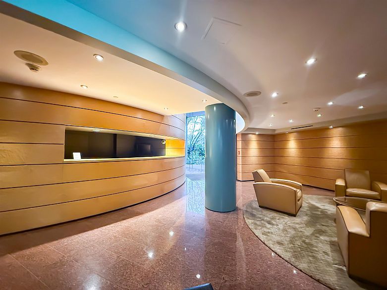 902 1888 Alberni Street