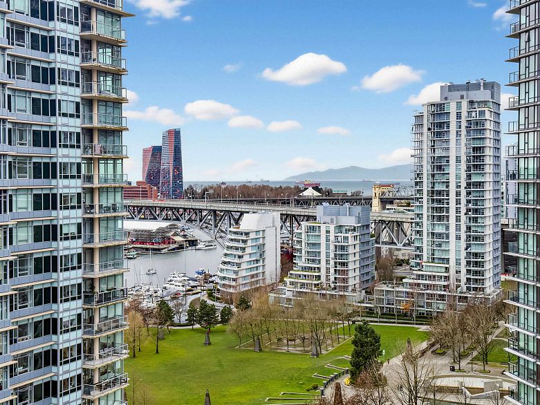 2006 1483 Homer Street