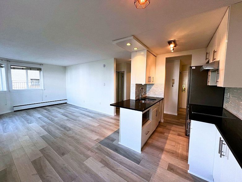 106 2335 York Avenue