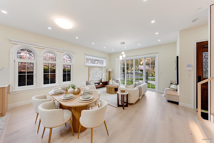 1 4503 W 15th Avenue