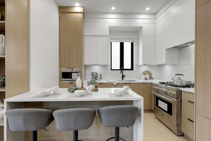 1 3558 Turner Street