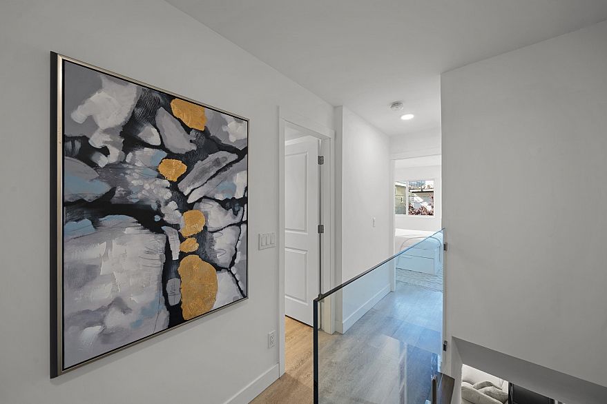 109 2125 York Avenue