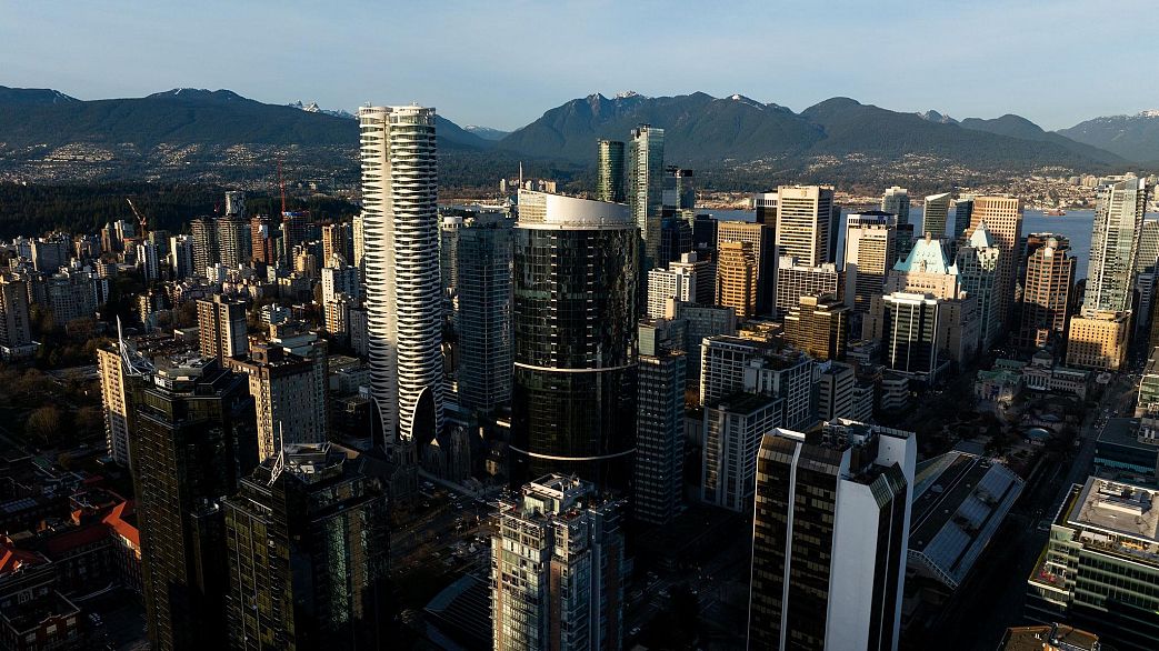 3404 938 Nelson Street