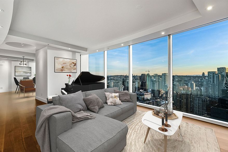 3404 938 Nelson Street